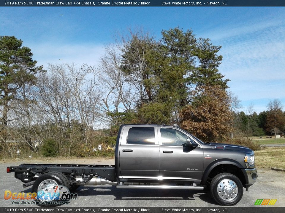 2019 Ram 5500 Tradesman Crew Cab 4x4 Chassis Granite Crystal Metallic / Black Photo #5