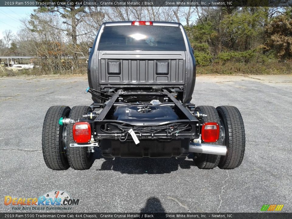 2019 Ram 5500 Tradesman Crew Cab 4x4 Chassis Granite Crystal Metallic / Black Photo #7