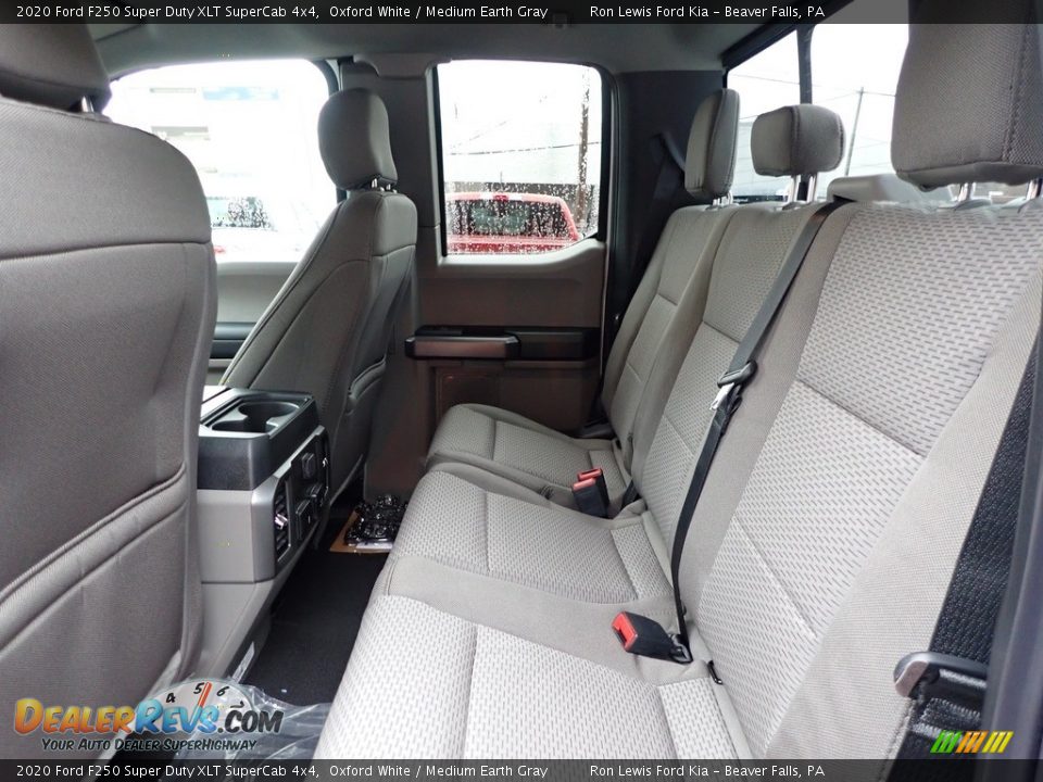 Rear Seat of 2020 Ford F250 Super Duty XLT SuperCab 4x4 Photo #14