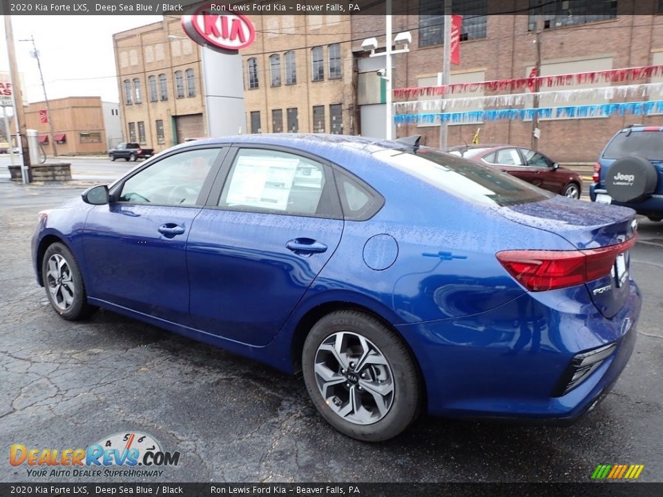 2020 Kia Forte LXS Deep Sea Blue / Black Photo #5