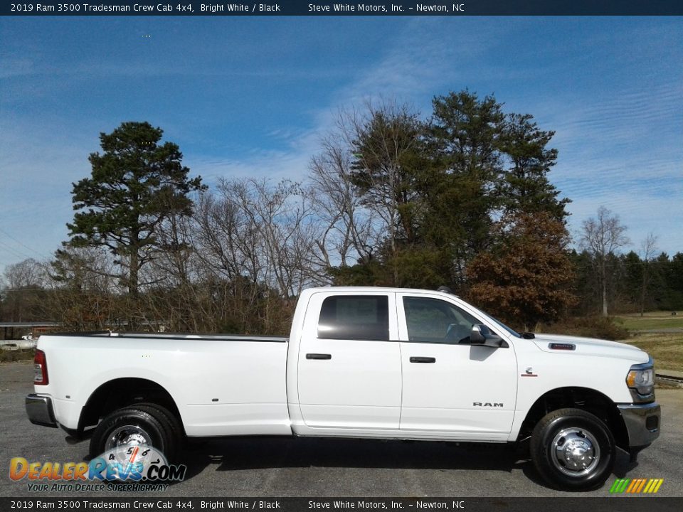 2019 Ram 3500 Tradesman Crew Cab 4x4 Bright White / Black Photo #5