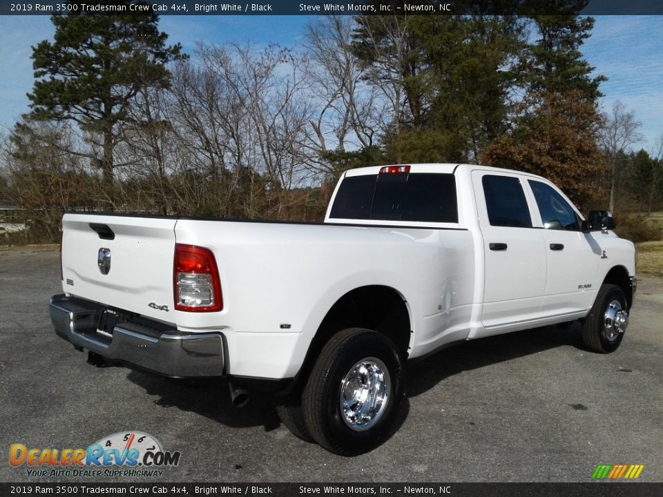 2019 Ram 3500 Tradesman Crew Cab 4x4 Bright White / Black Photo #6