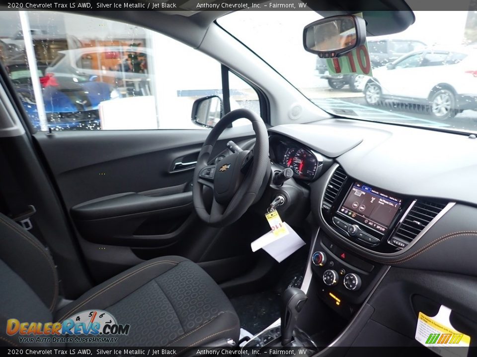 2020 Chevrolet Trax LS AWD Silver Ice Metallic / Jet Black Photo #11