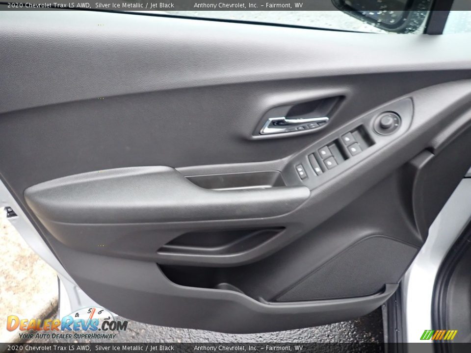 2020 Chevrolet Trax LS AWD Silver Ice Metallic / Jet Black Photo #14