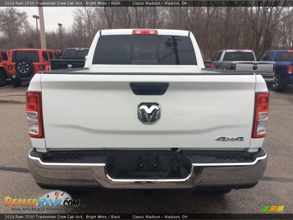 2019 Ram 2500 Tradesman Crew Cab 4x4 Bright White / Black Photo #8