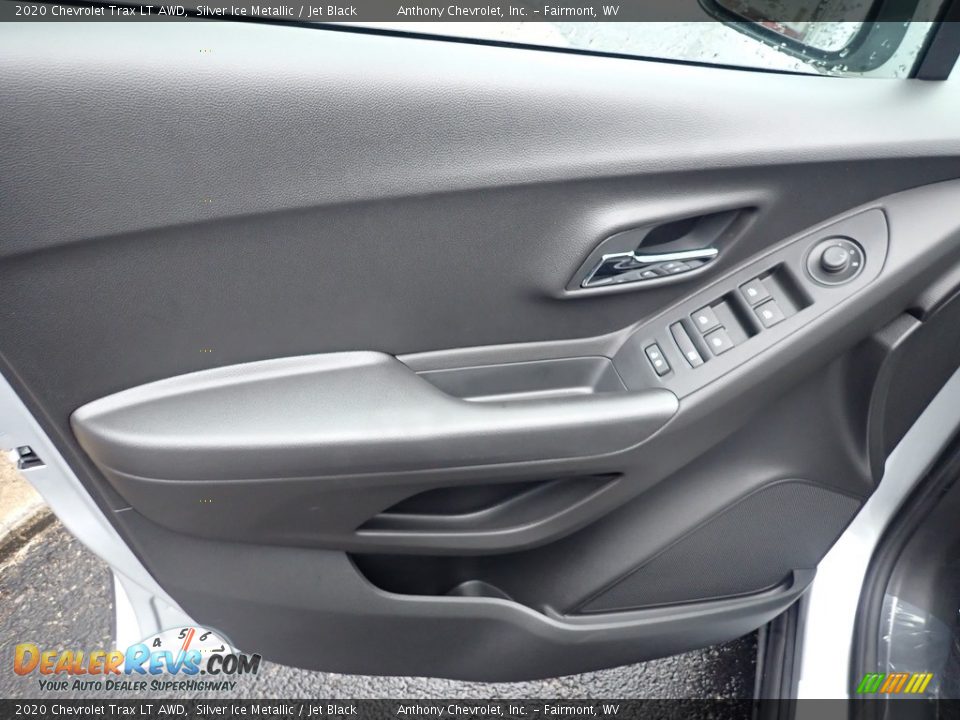 2020 Chevrolet Trax LT AWD Silver Ice Metallic / Jet Black Photo #15