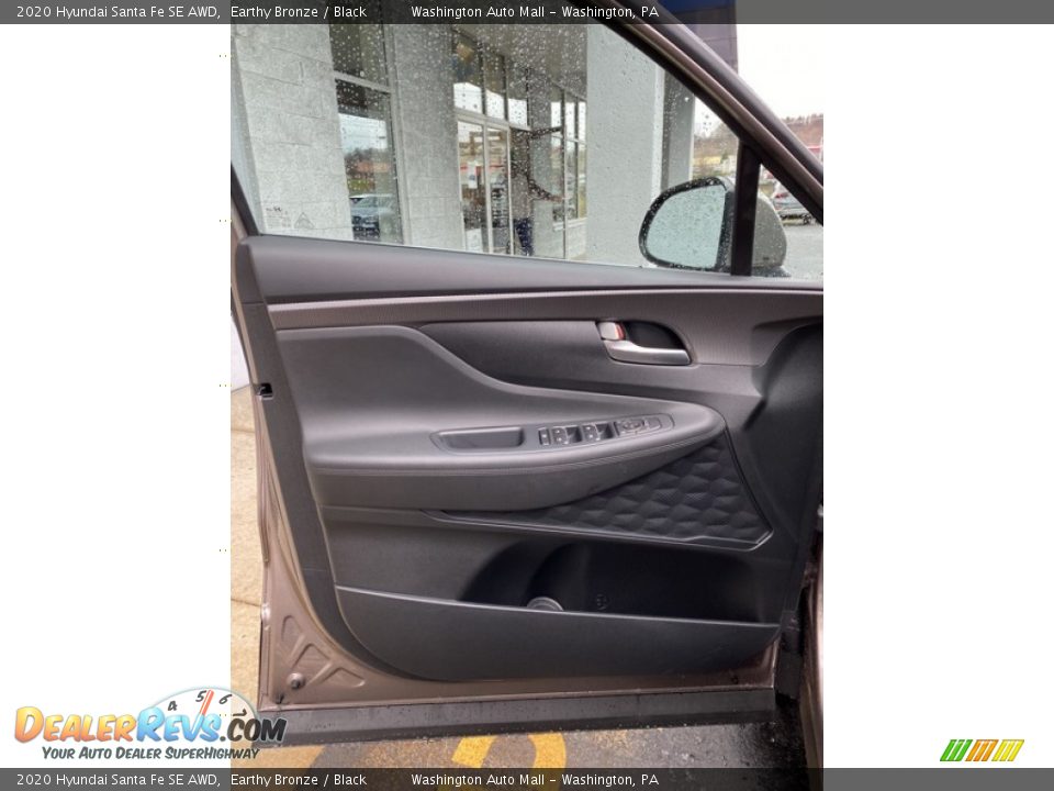 Door Panel of 2020 Hyundai Santa Fe SE AWD Photo #11