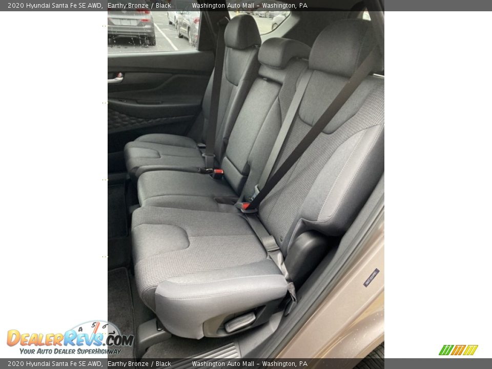 Rear Seat of 2020 Hyundai Santa Fe SE AWD Photo #19