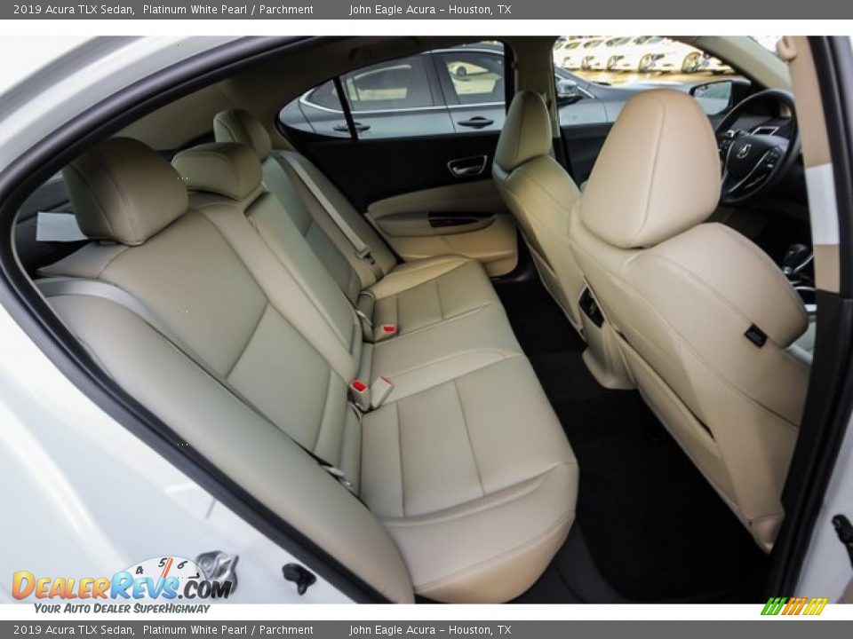 2019 Acura TLX Sedan Platinum White Pearl / Parchment Photo #22