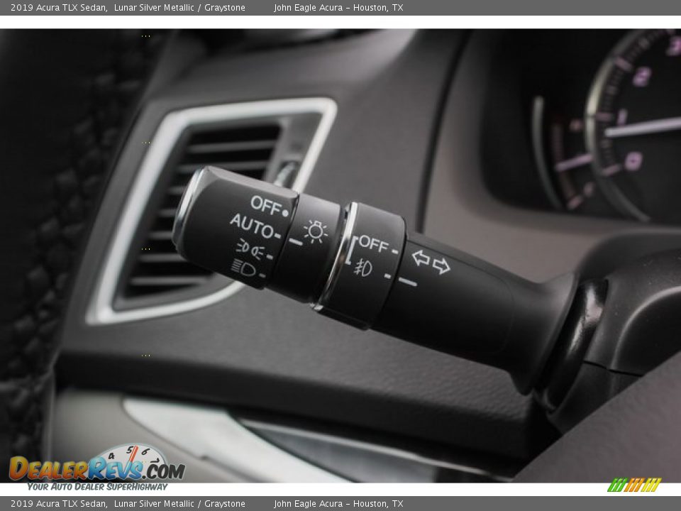 Controls of 2019 Acura TLX Sedan Photo #32