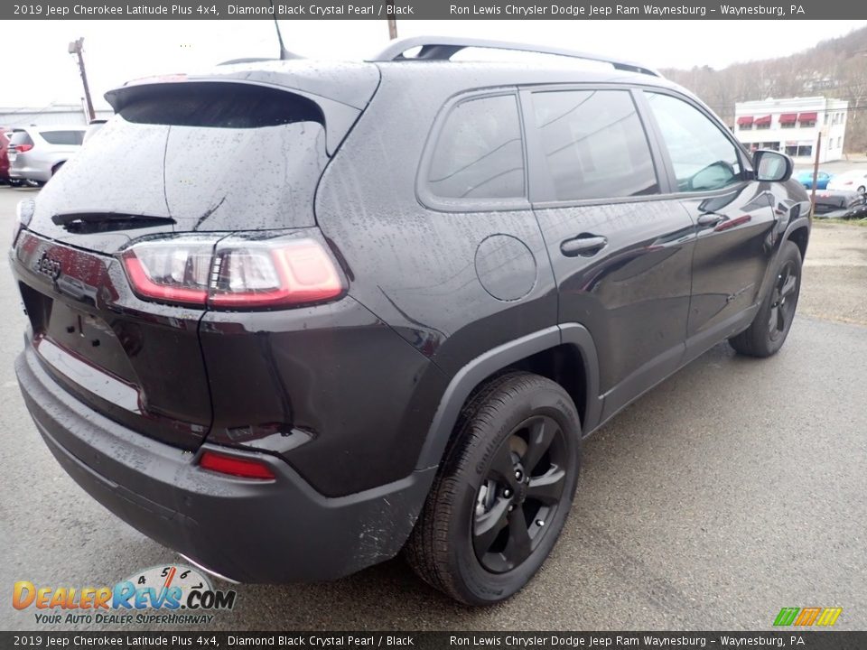 2019 Jeep Cherokee Latitude Plus 4x4 Diamond Black Crystal Pearl / Black Photo #5