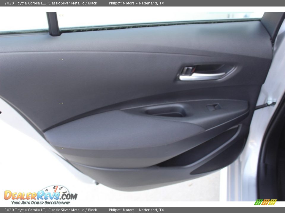 2020 Toyota Corolla LE Classic Silver Metallic / Black Photo #18