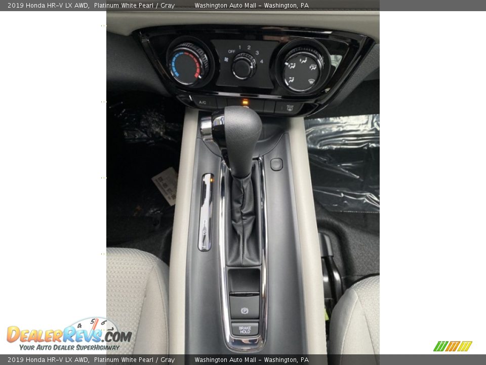 2019 Honda HR-V LX AWD Platinum White Pearl / Gray Photo #32