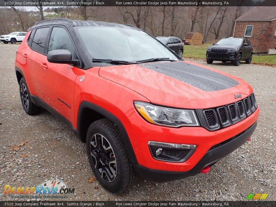 Front 3/4 View of 2020 Jeep Compass Trailhawk 4x4 Photo #6
