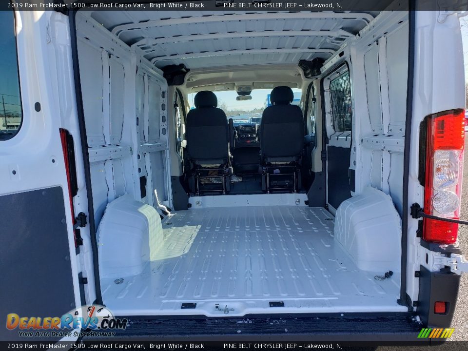 2019 Ram ProMaster 1500 Low Roof Cargo Van Bright White / Black Photo #6