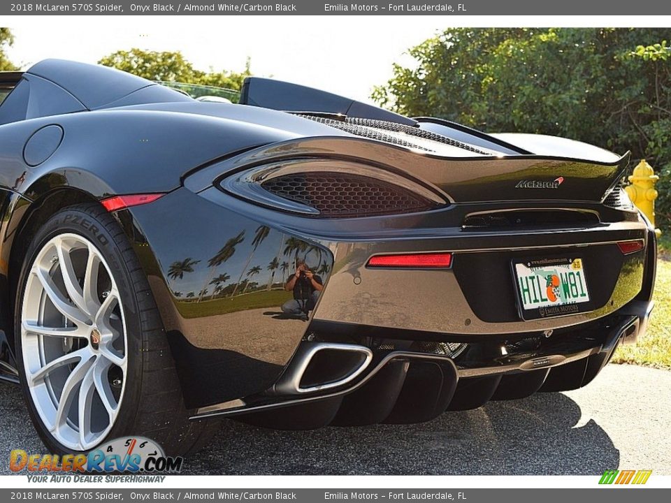 2018 McLaren 570S Spider Onyx Black / Almond White/Carbon Black Photo #11