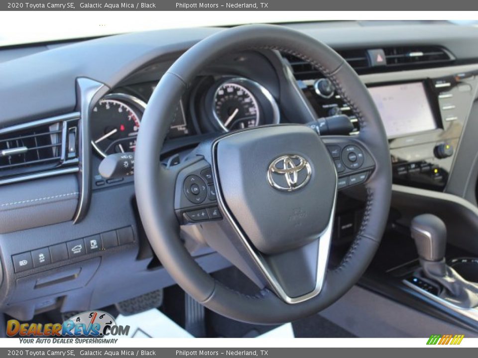 2020 Toyota Camry SE Galactic Aqua Mica / Black Photo #9
