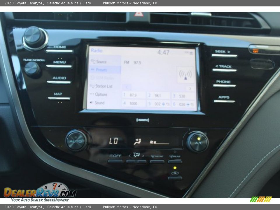 2020 Toyota Camry SE Galactic Aqua Mica / Black Photo #15