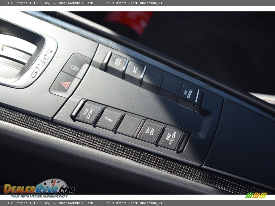 Controls of 2016 Porsche 911 GT3 RS Photo #36