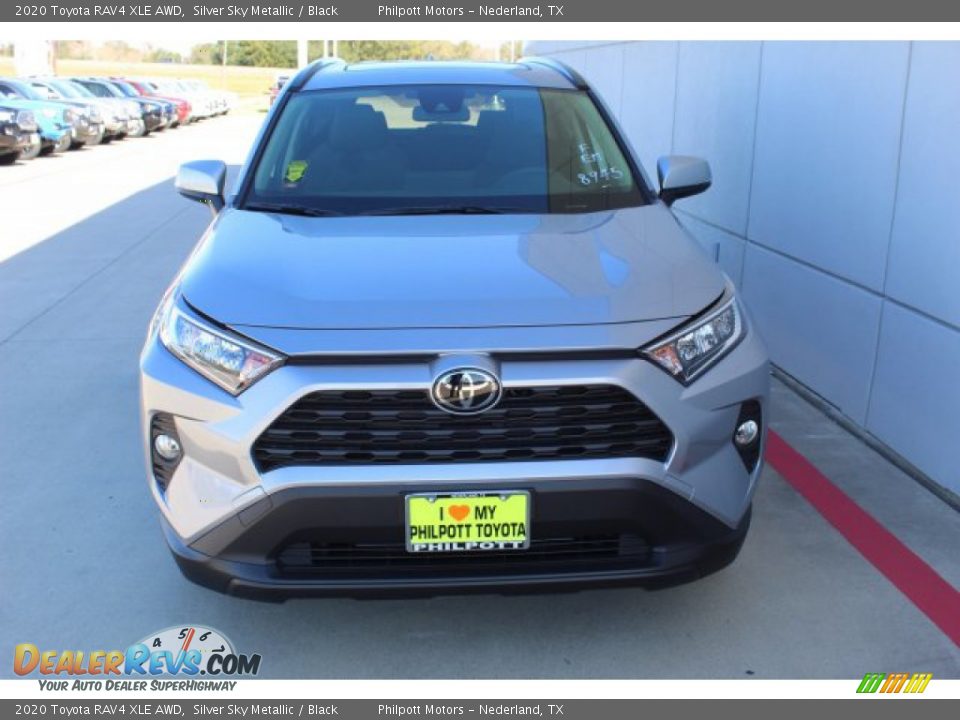 2020 Toyota RAV4 XLE AWD Silver Sky Metallic / Black Photo #3