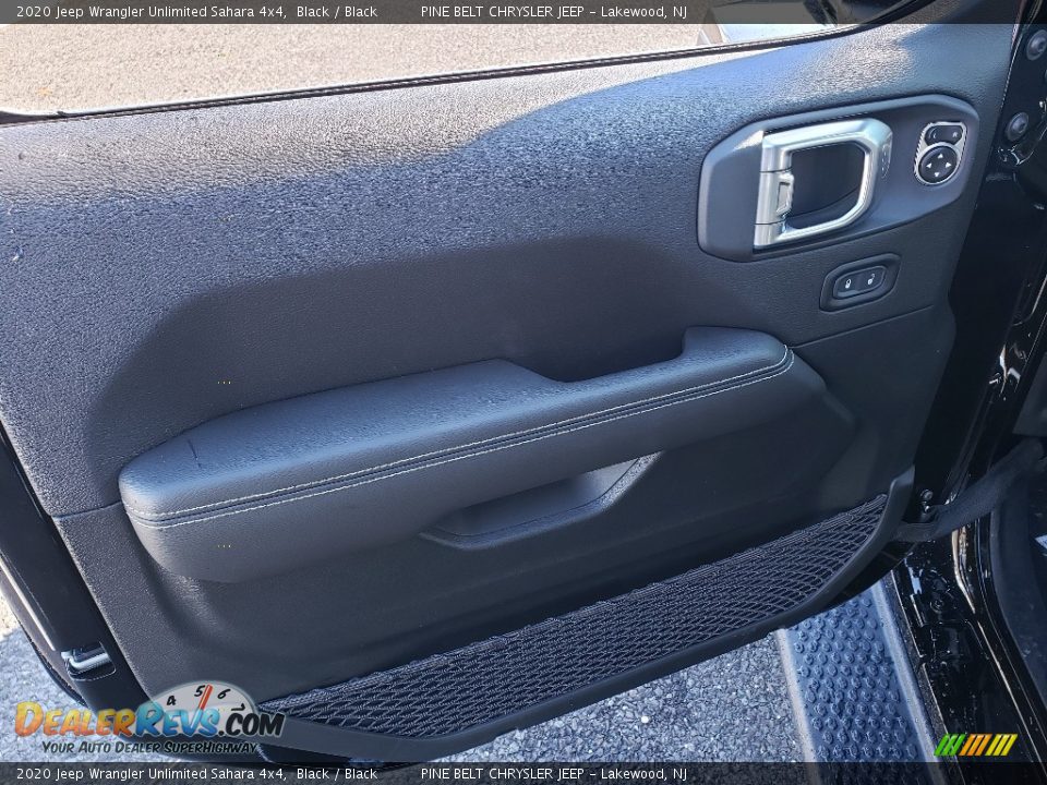 2020 Jeep Wrangler Unlimited Sahara 4x4 Black / Black Photo #8