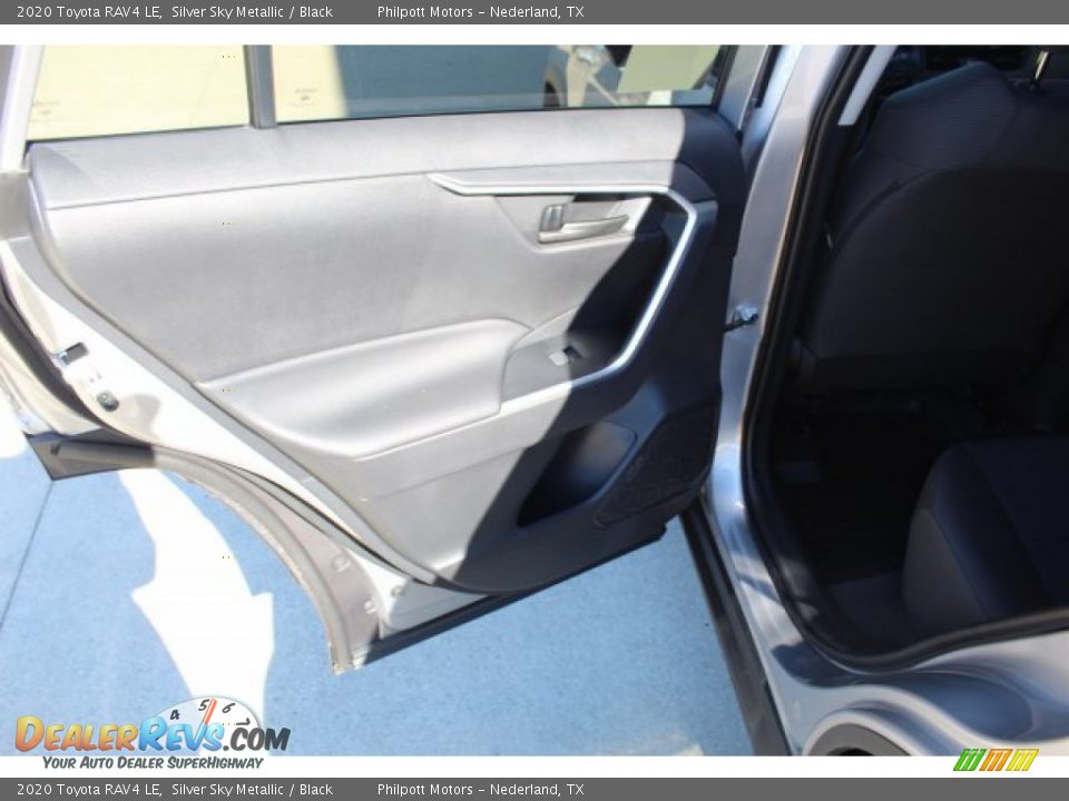 2020 Toyota RAV4 LE Silver Sky Metallic / Black Photo #20