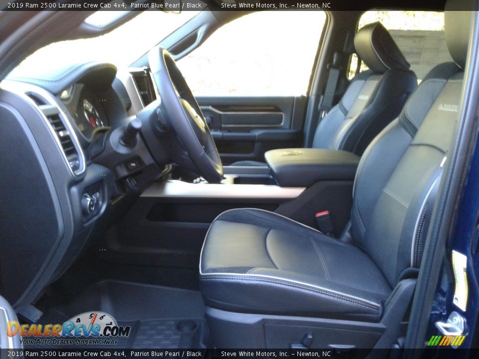 Front Seat of 2019 Ram 2500 Laramie Crew Cab 4x4 Photo #10