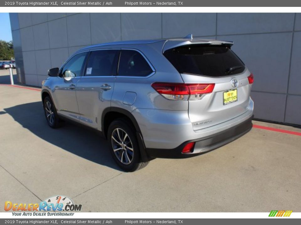 2019 Toyota Highlander XLE Celestial Silver Metallic / Ash Photo #5