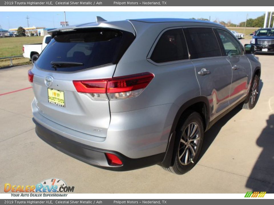 2019 Toyota Highlander XLE Celestial Silver Metallic / Ash Photo #7