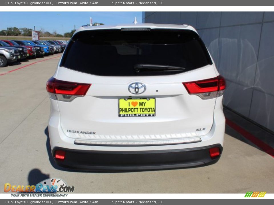 2019 Toyota Highlander XLE Blizzard Pearl White / Ash Photo #6