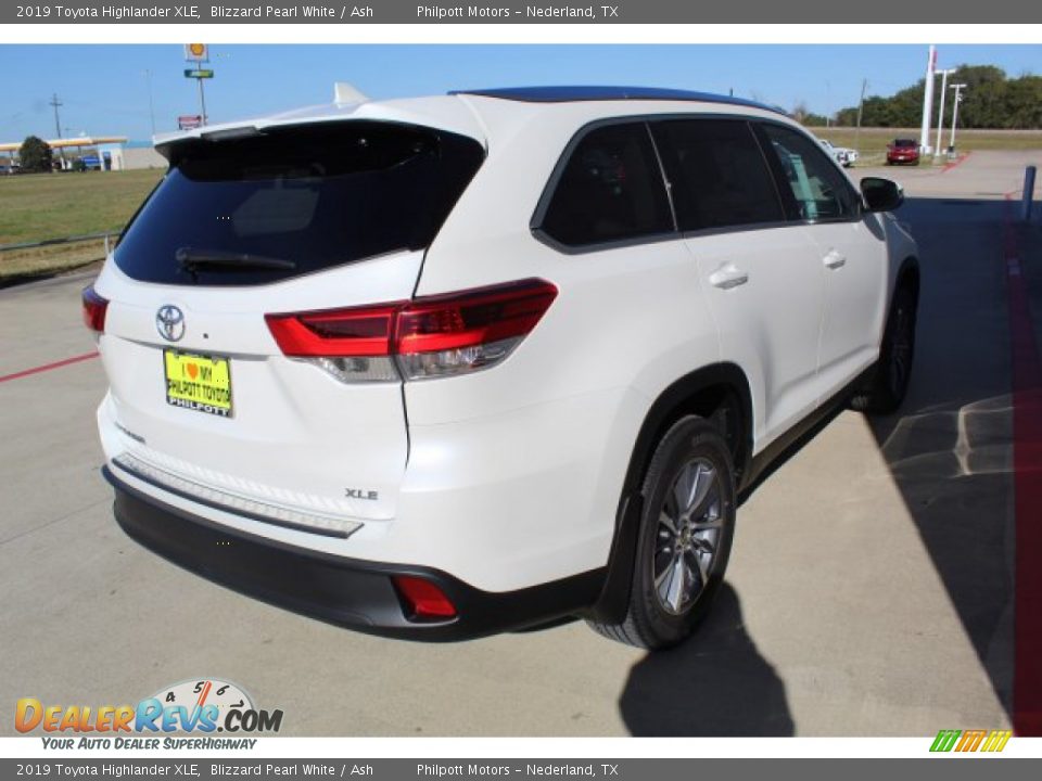 2019 Toyota Highlander XLE Blizzard Pearl White / Ash Photo #7