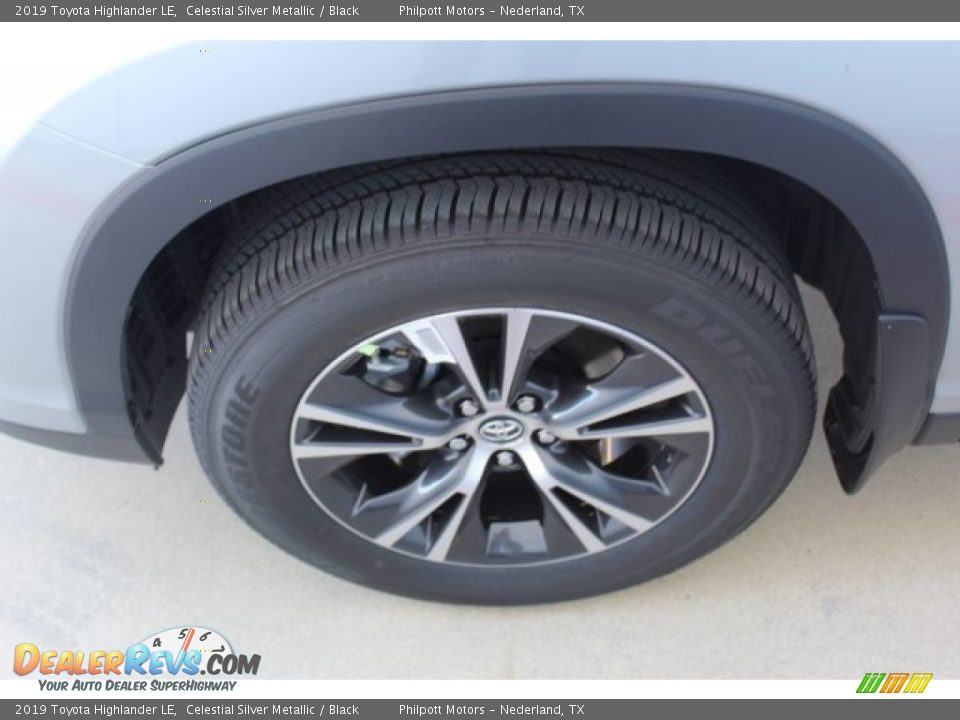 2019 Toyota Highlander LE Celestial Silver Metallic / Black Photo #5