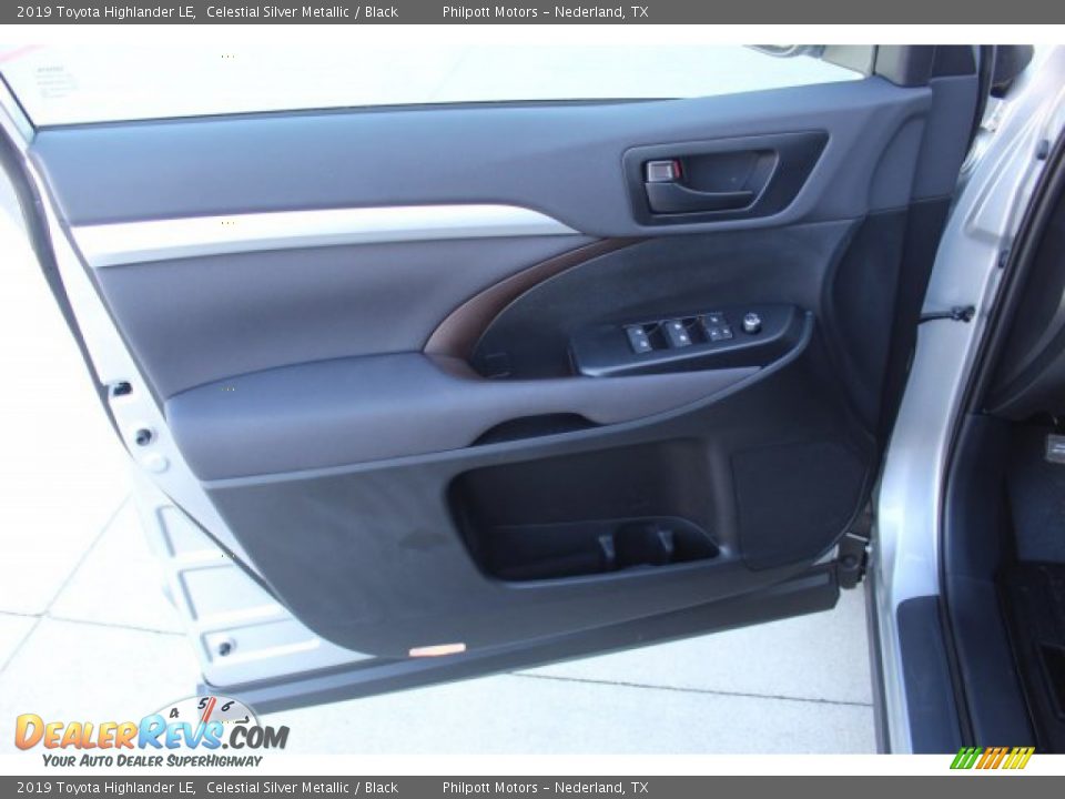2019 Toyota Highlander LE Celestial Silver Metallic / Black Photo #9
