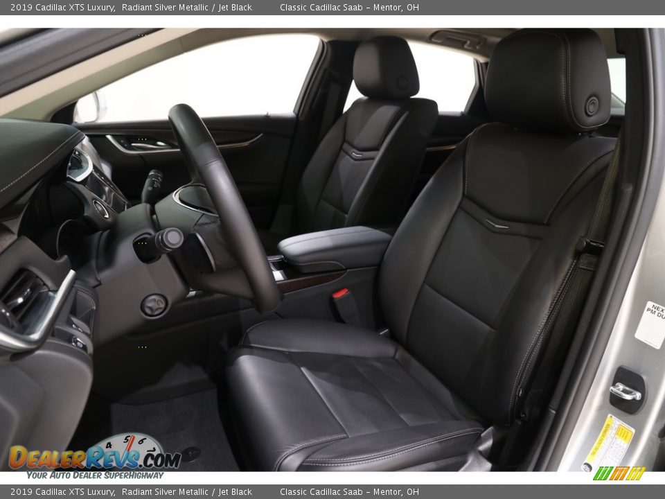 Front Seat of 2019 Cadillac XTS Luxury Photo #5