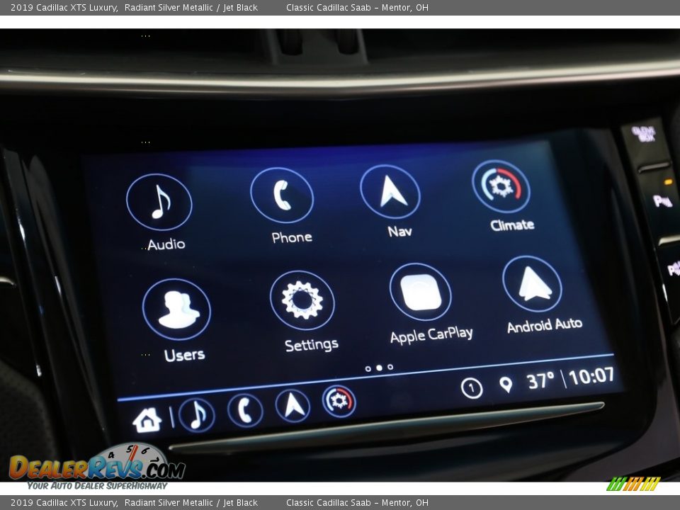 Controls of 2019 Cadillac XTS Luxury Photo #10