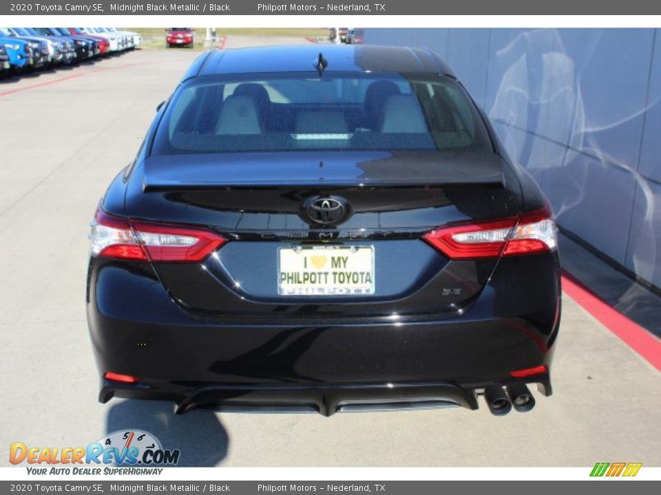 2020 Toyota Camry SE Midnight Black Metallic / Black Photo #7