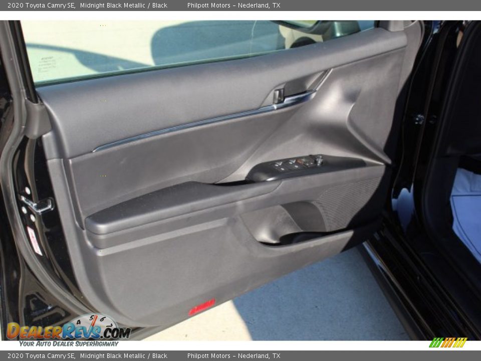 2020 Toyota Camry SE Midnight Black Metallic / Black Photo #9