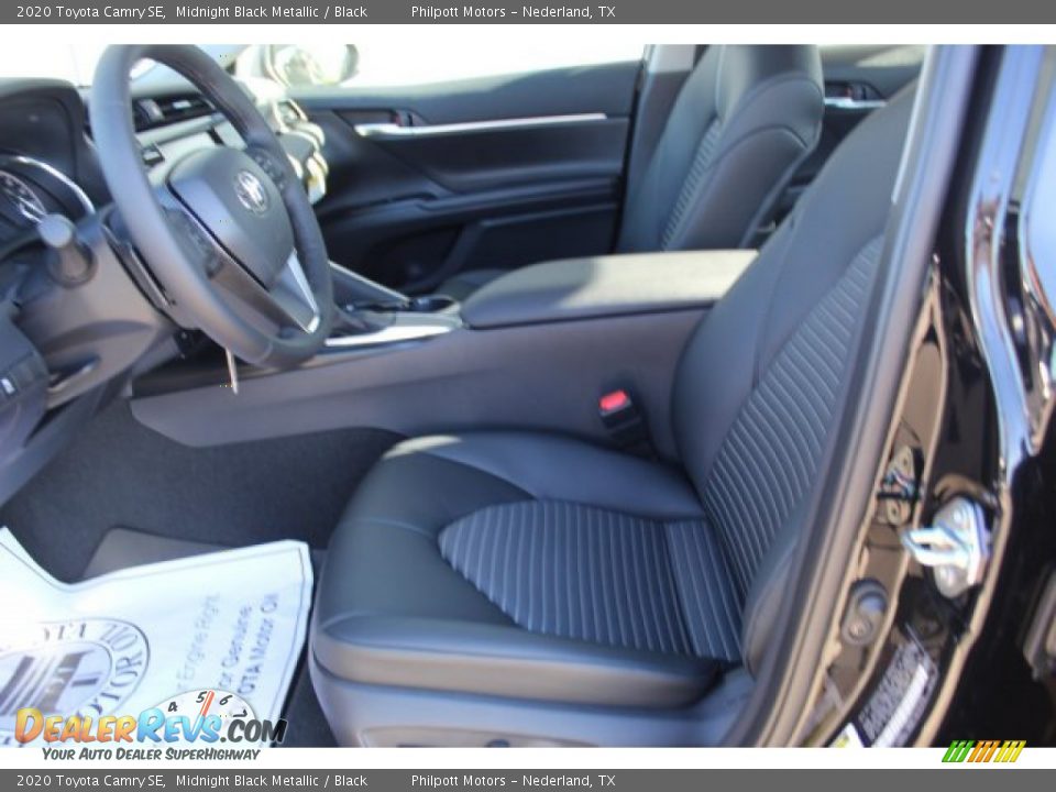 2020 Toyota Camry SE Midnight Black Metallic / Black Photo #10