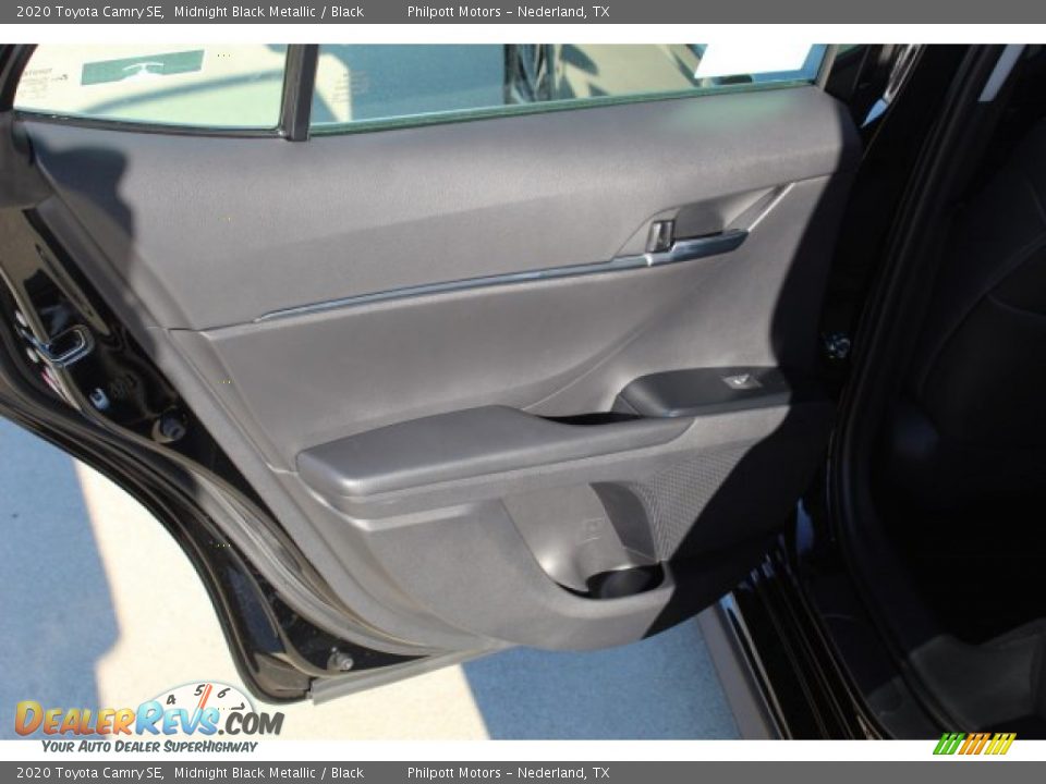 2020 Toyota Camry SE Midnight Black Metallic / Black Photo #21