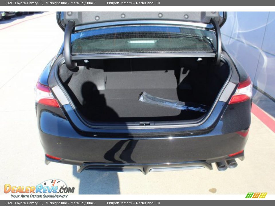 2020 Toyota Camry SE Midnight Black Metallic / Black Photo #23