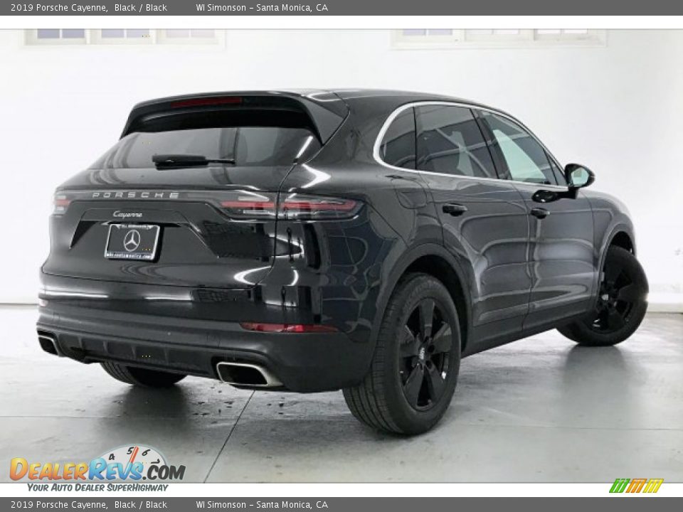 2019 Porsche Cayenne Black / Black Photo #16