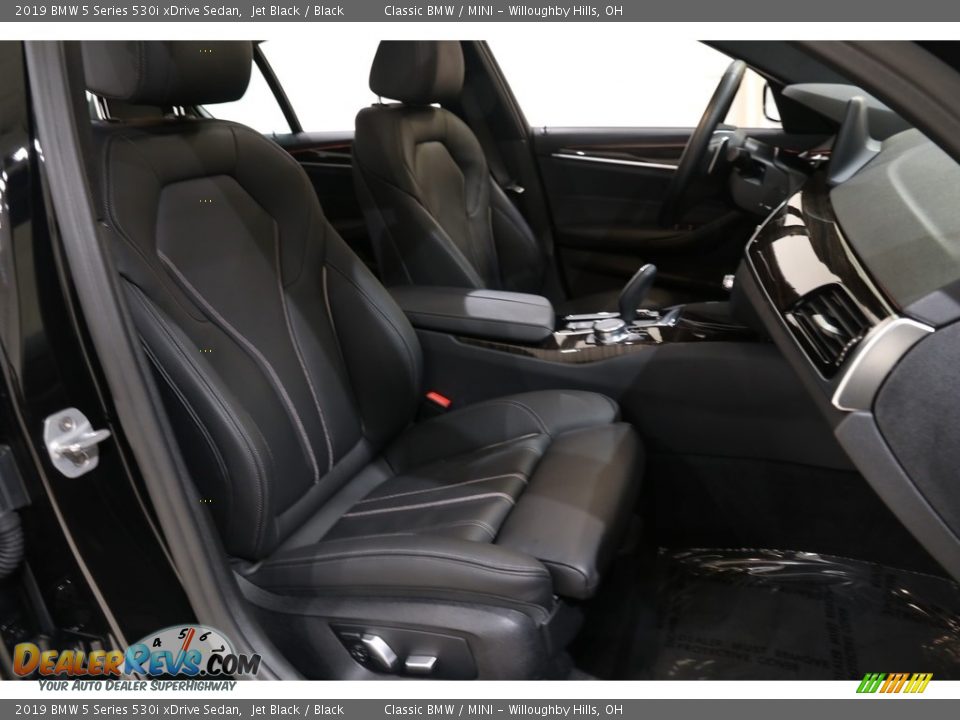 2019 BMW 5 Series 530i xDrive Sedan Jet Black / Black Photo #19