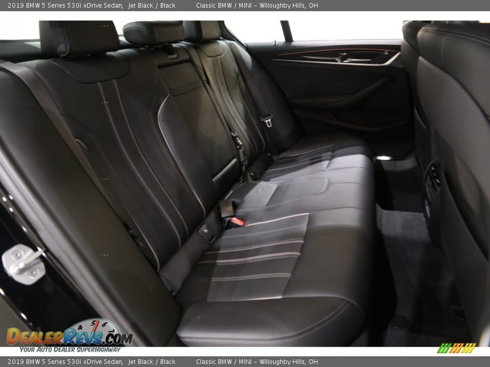 2019 BMW 5 Series 530i xDrive Sedan Jet Black / Black Photo #20