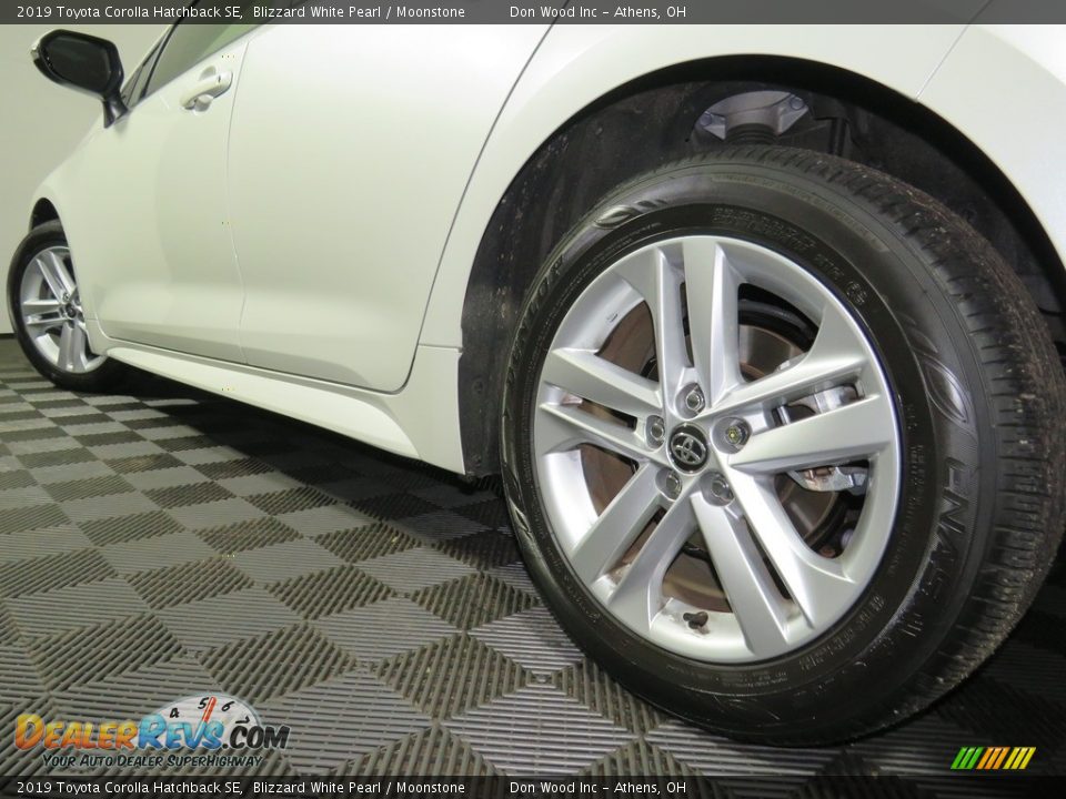2019 Toyota Corolla Hatchback SE Blizzard White Pearl / Moonstone Photo #10