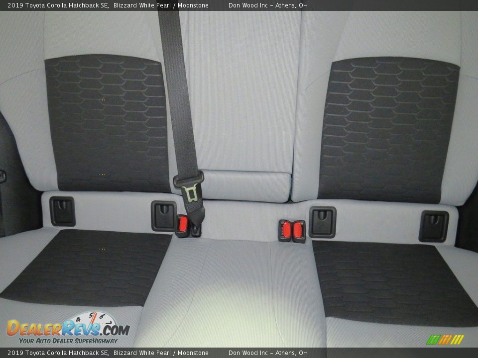 2019 Toyota Corolla Hatchback SE Blizzard White Pearl / Moonstone Photo #20