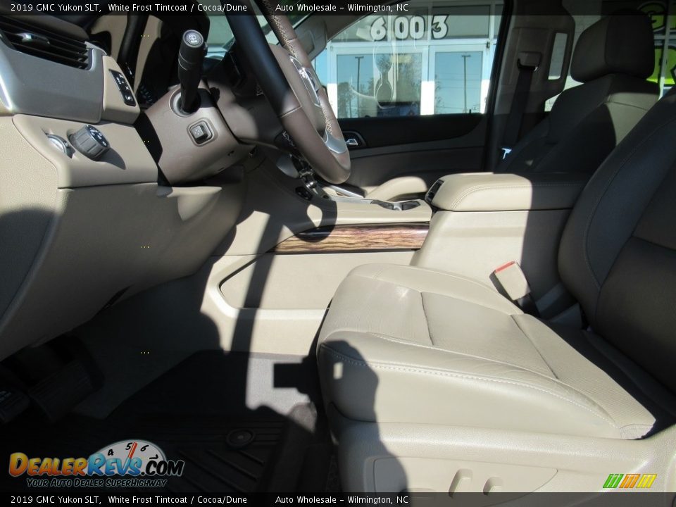 2019 GMC Yukon SLT White Frost Tintcoat / Cocoa/Dune Photo #9