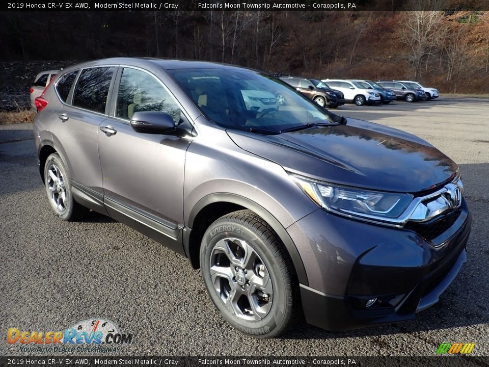 Front 3/4 View of 2019 Honda CR-V EX AWD Photo #5