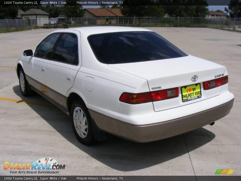 1999 Toyota Camry LE Super White / Oak Photo #5