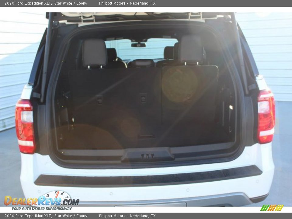 2020 Ford Expedition XLT Star White / Ebony Photo #24