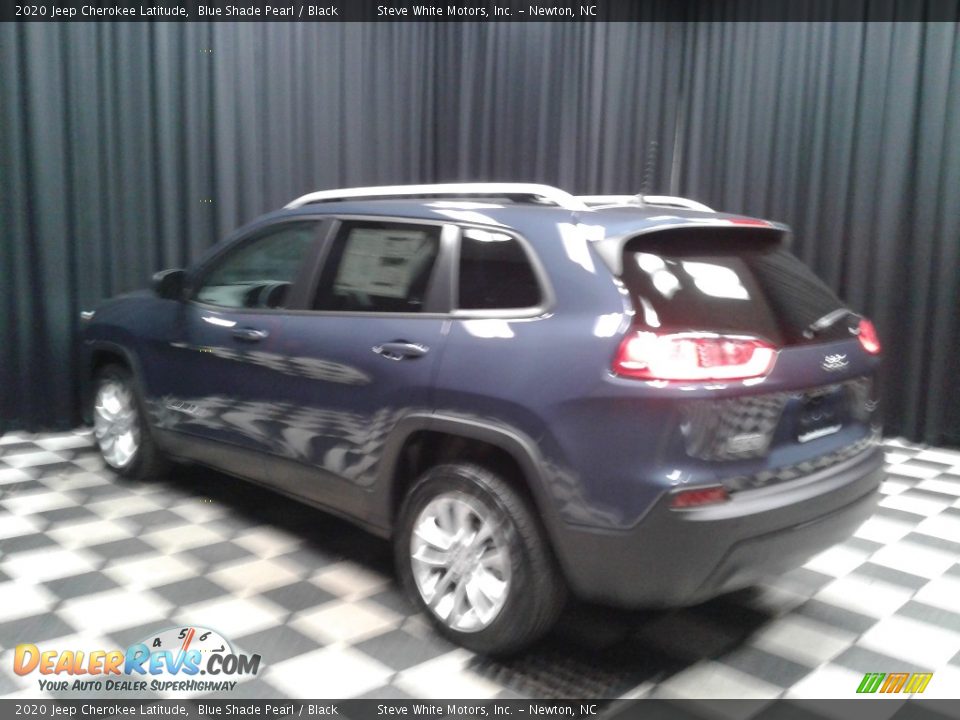 2020 Jeep Cherokee Latitude Blue Shade Pearl / Black Photo #6